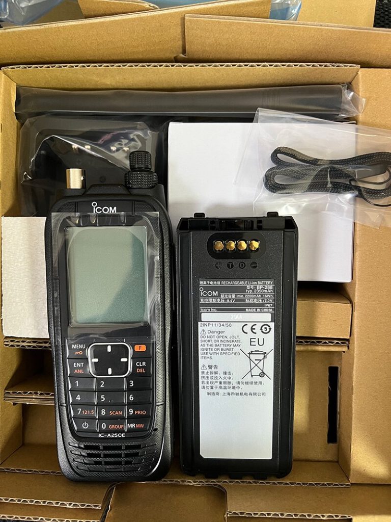 Air Band Transceiver ICA25CE Aviation Handheld Radio ICA24